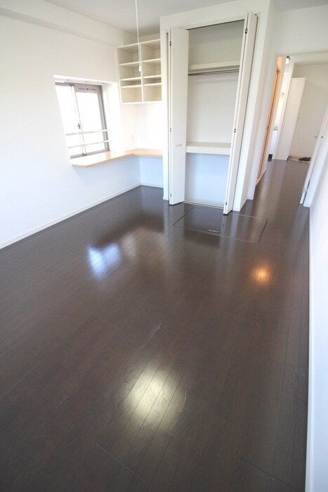 物件内観写真13　(居室)