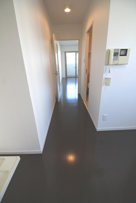 物件内観写真17　(廊下)