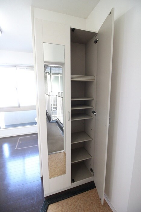 物件内観写真17　(靴箱)