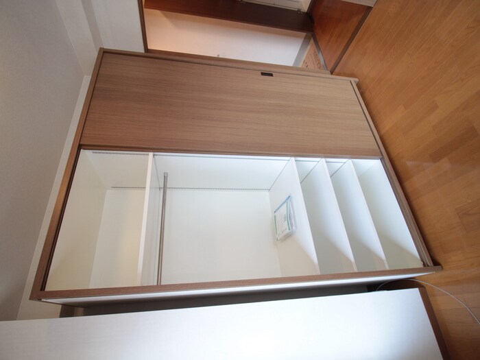 物件内観写真11　(収納)