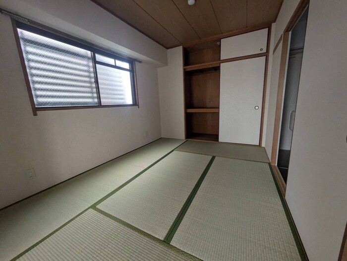 物件内観写真10　(居室)