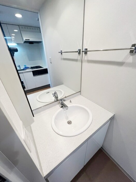 物件内観写真10　(洗面)