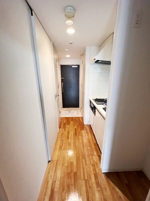 物件内観写真21　(廊下)