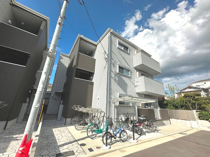 物件外観写真1　(外観写真)