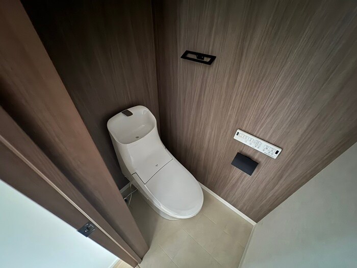 物件内観写真9　(トイレ)