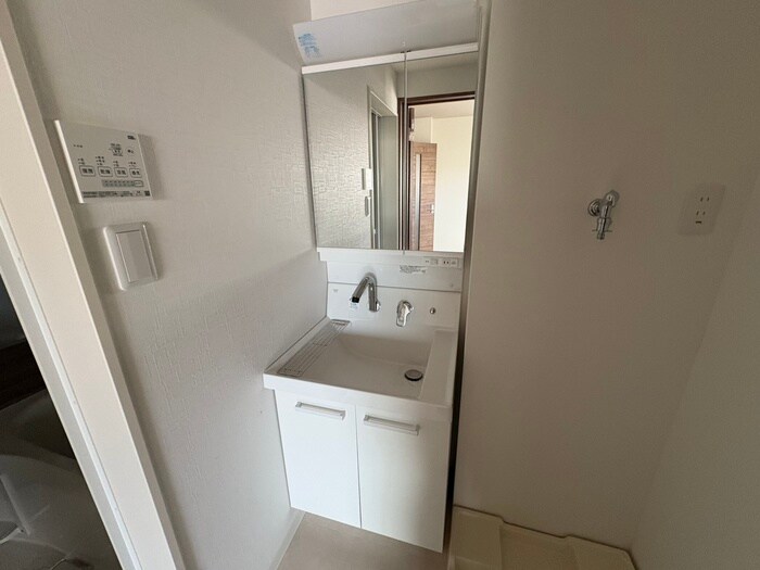 物件内観写真11　(洗面)