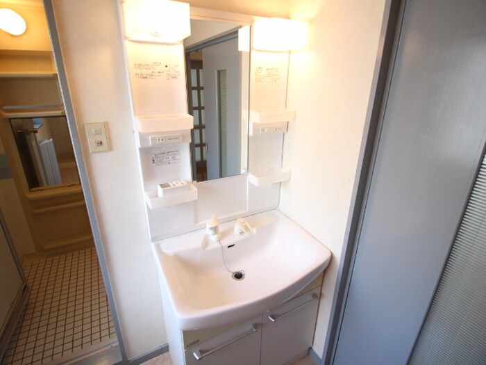 物件内観写真9　(洗面)