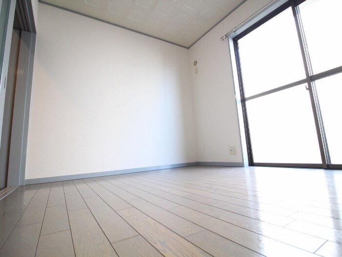 物件内観写真14　(居室)