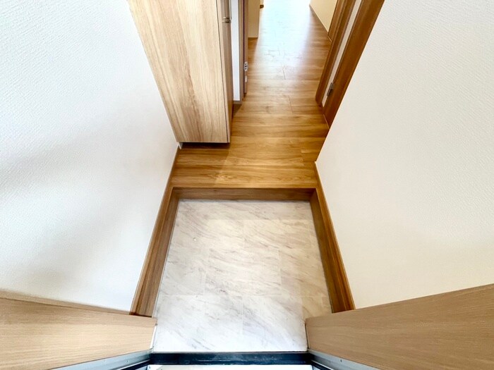 物件内観写真22　(玄関)