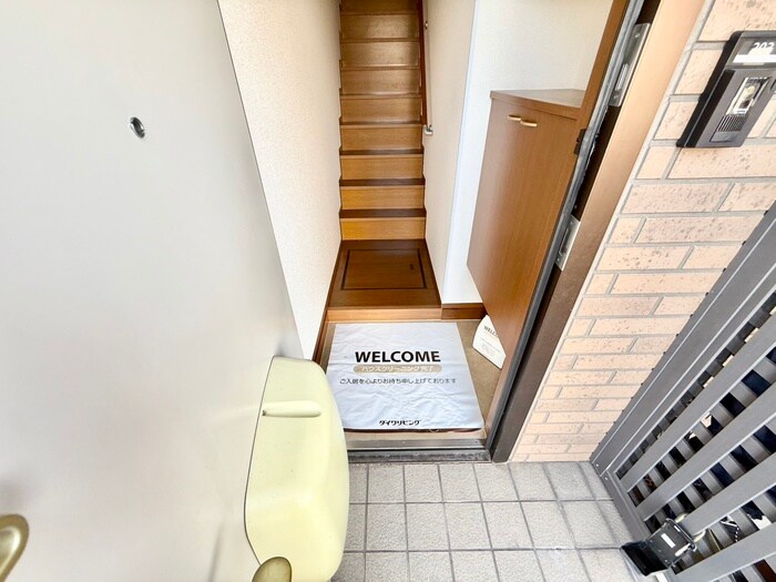 物件内観写真21　(玄関)