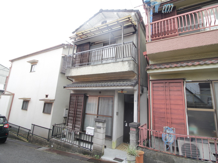 招提大谷3丁目戸建貸家
