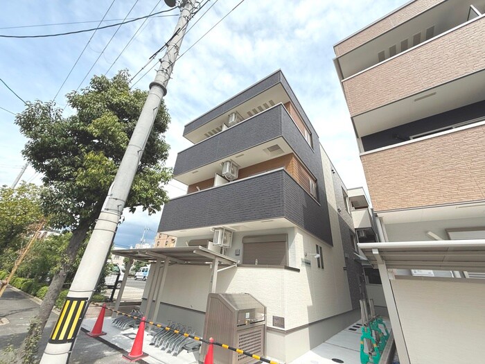 物件外観写真1　(外観写真)