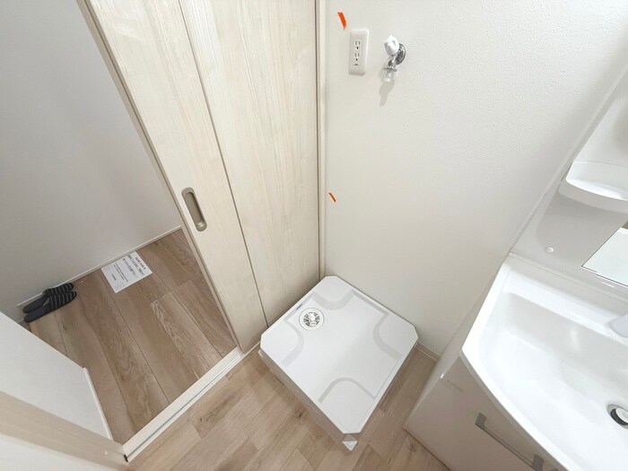 物件内観写真10　(洗濯機置場)