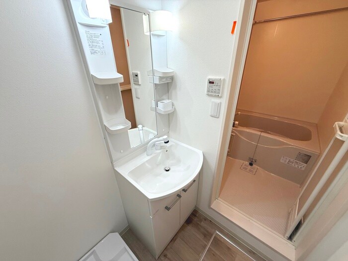 物件内観写真12　(洗面)