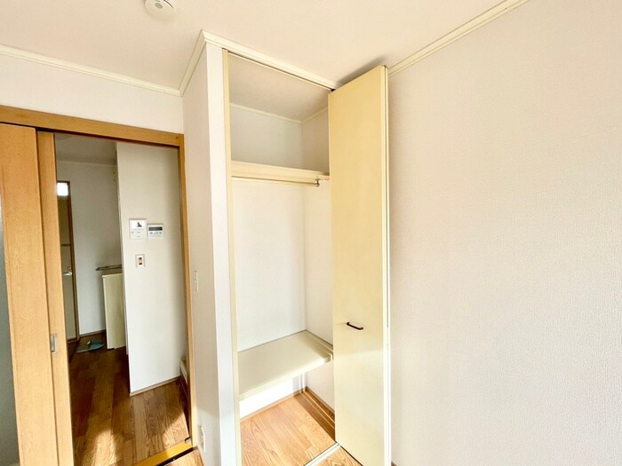 物件内観写真10　(収納)