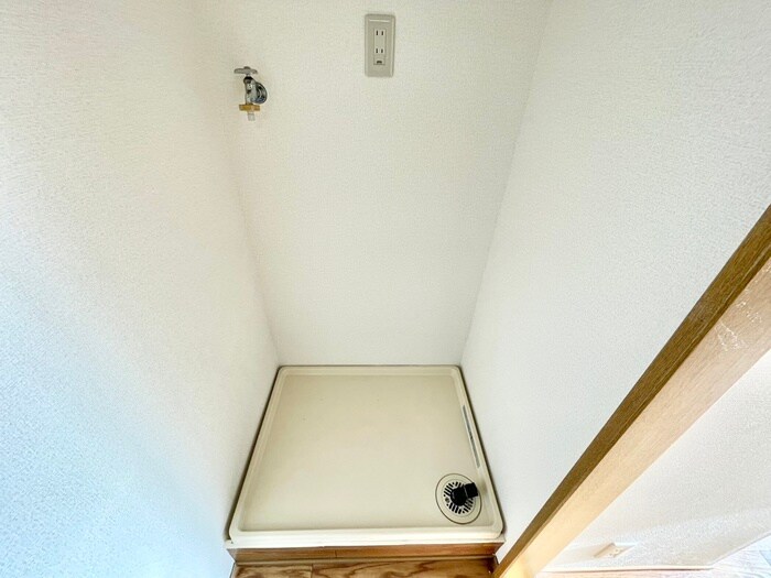 物件内観写真19　(洗濯機置場)