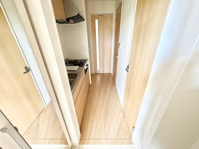 物件内観写真21　(廊下)