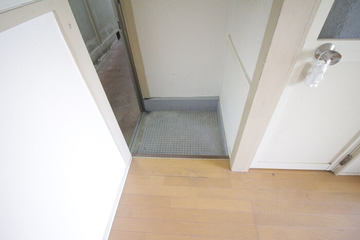 物件内観写真14　(玄関)