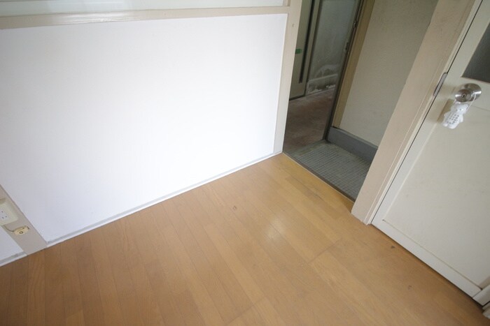 物件内観写真18　(廊下)