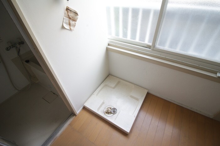 物件内観写真21　(洗濯機置場)