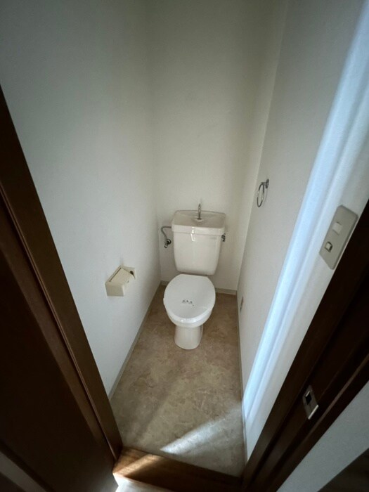 物件内観写真11　(トイレ)