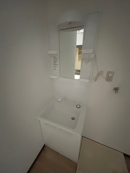 物件内観写真12　(洗面)