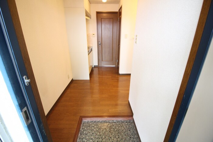 物件内観写真14　(玄関)