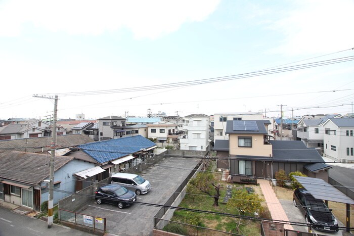 物件内観写真16　(室内からの展望)