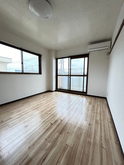 物件内観写真18　(居室)