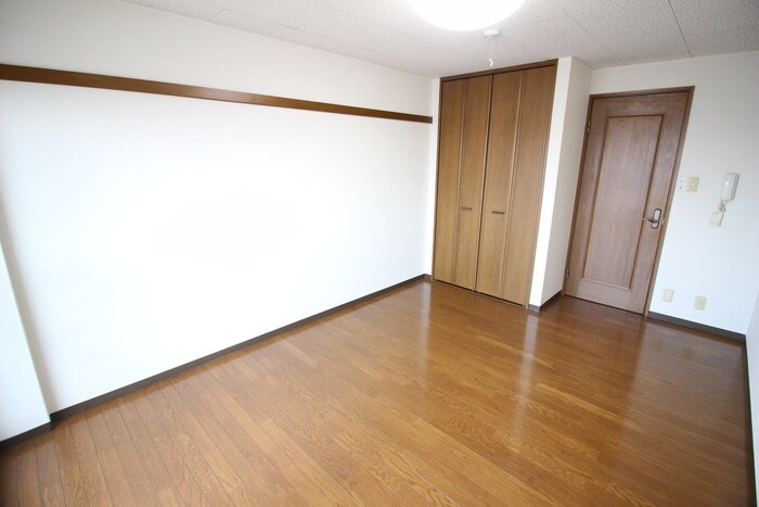 物件内観写真18　(居室)