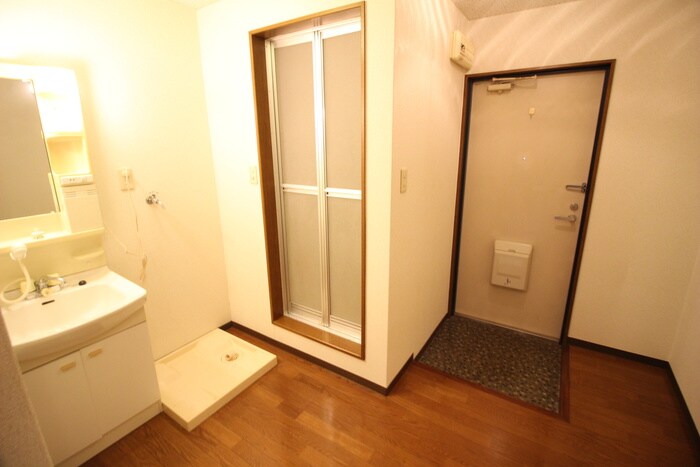 物件内観写真21　(玄関)