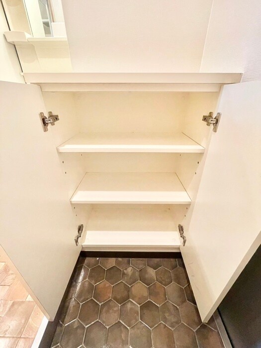 物件内観写真14　(靴箱)