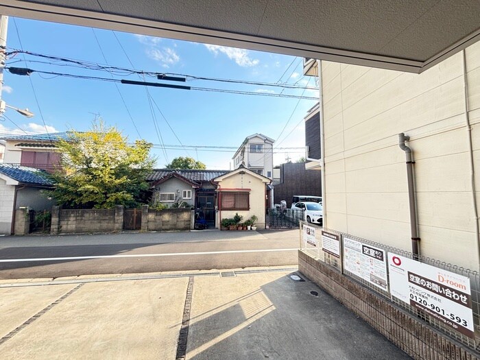 物件内観写真22　(室内からの展望)