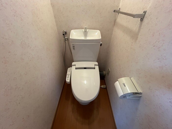 物件内観写真8　(トイレ)