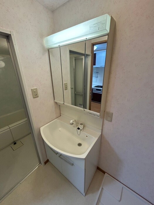 物件内観写真9　(洗面)