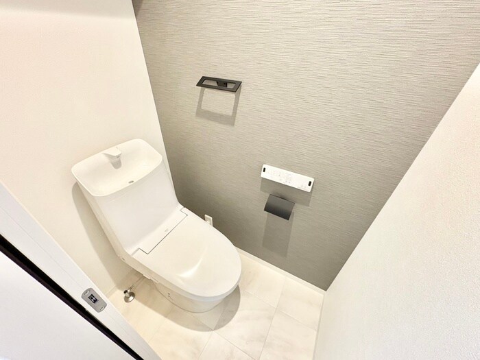 物件内観写真11　(トイレ)