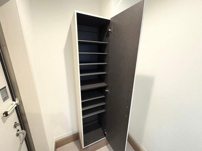 物件内観写真15　(靴箱)