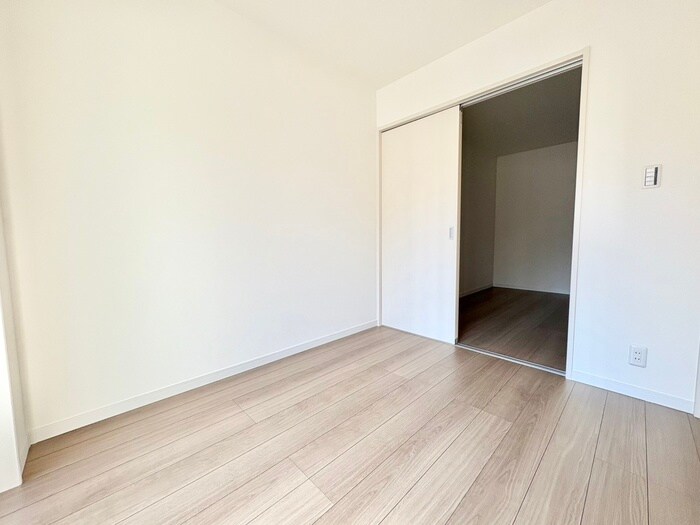 物件内観写真18　(居室)