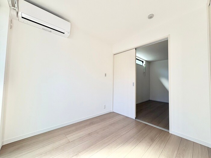 物件内観写真18　(居室)