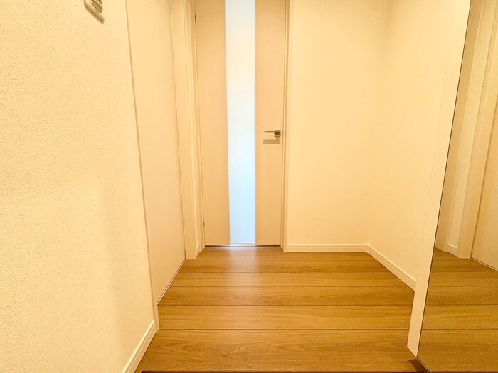 物件内観写真21　(廊下)