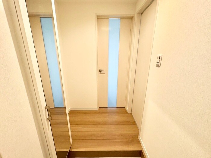 物件内観写真21　(廊下)