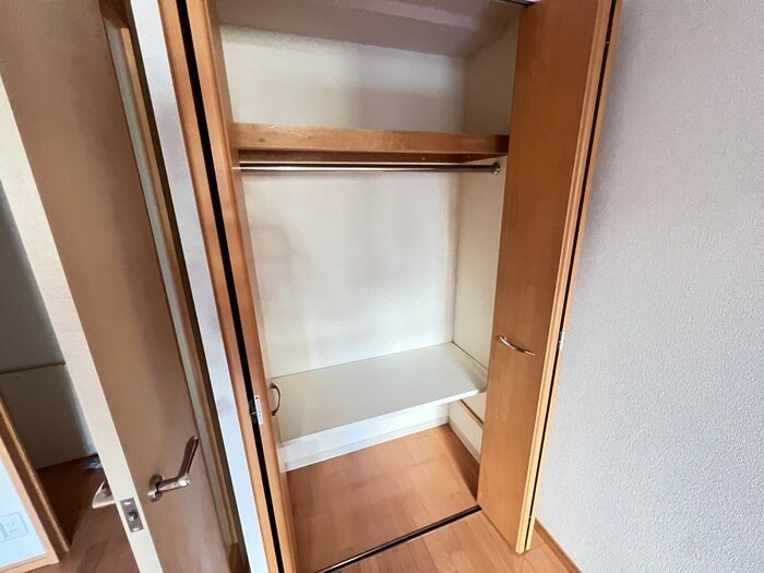 物件内観写真12　(収納)