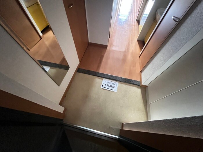 物件内観写真19　(玄関)