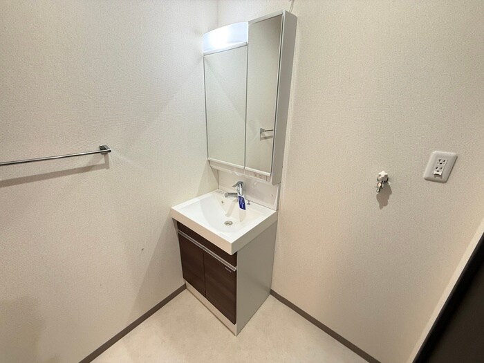 物件内観写真11　(洗面)