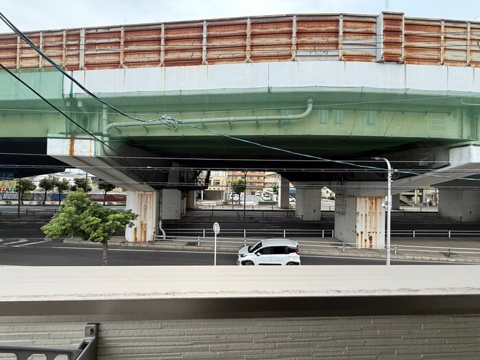 物件内観写真22　(室内からの展望)