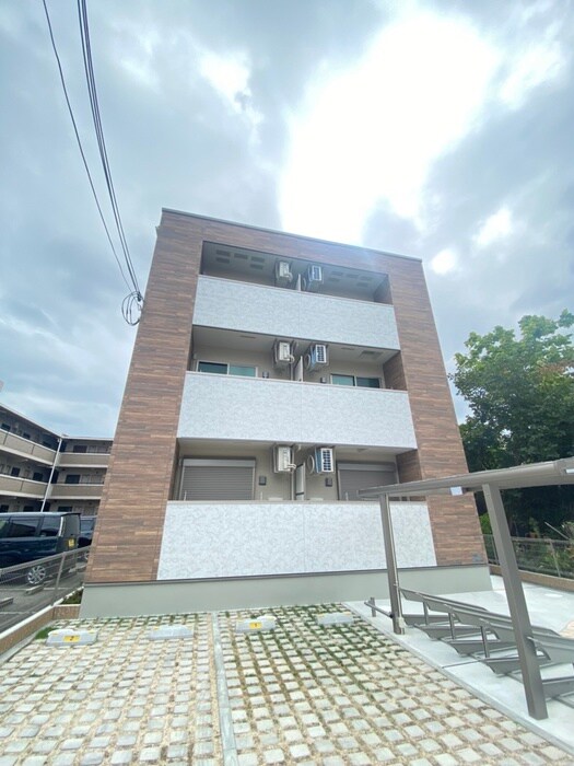 物件外観写真2　(外観写真)