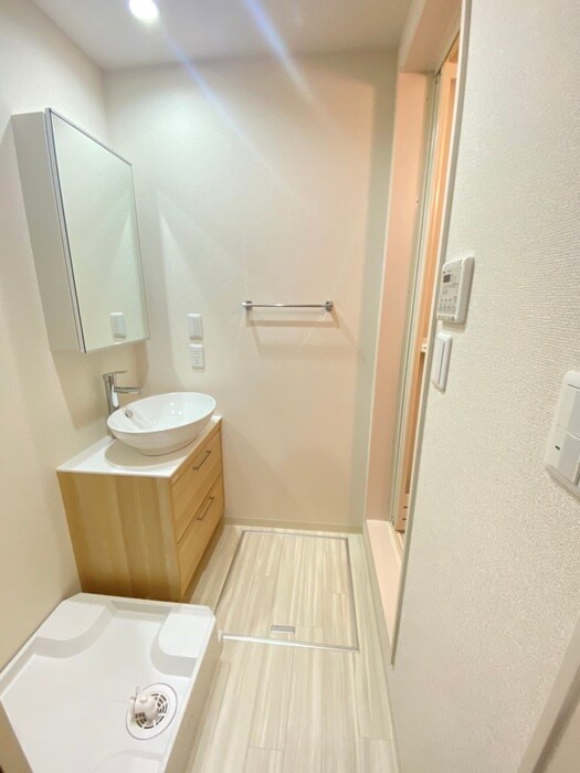 物件内観写真18　(洗面)