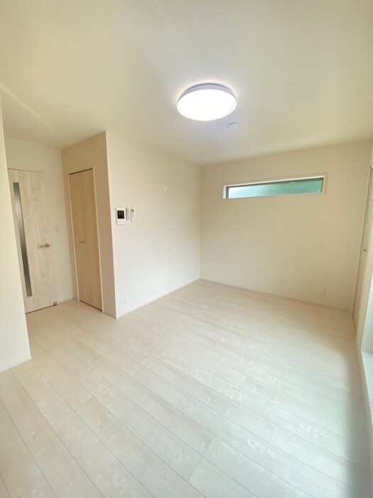 物件内観写真19　(居室)