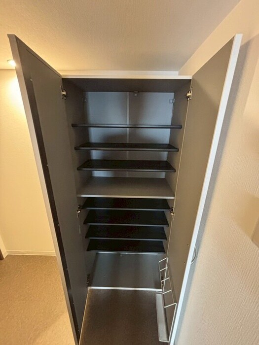 物件内観写真12　(靴箱)