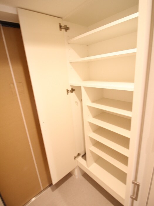 物件内観写真19　(靴箱)